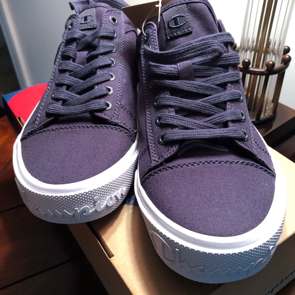 Champions canvas shoe’s (NWT).